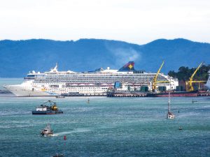 san-bay-cang-bien-mien-trung